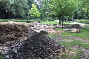 Bauarbeiten in der Maiwiese Enger - ein Wasserspeilplatz entsteht