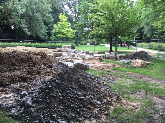 Bauarbeiten in der Maiwiese Enger - ein Wasserspeilplatz entsteht